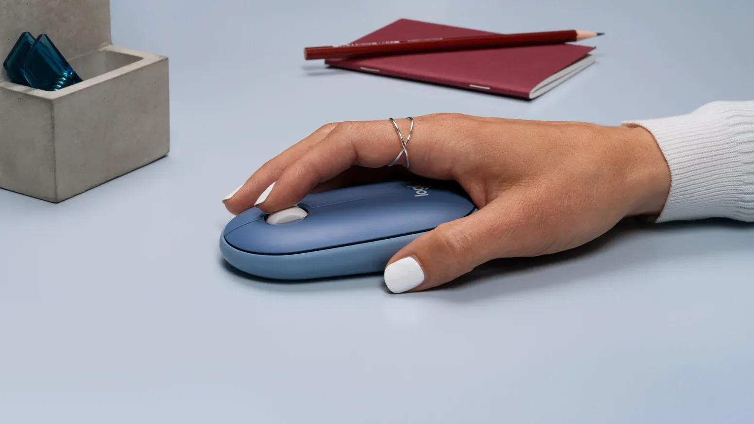 ماوس بی‌سیم لاجیتک مدل M350 PEBBLE