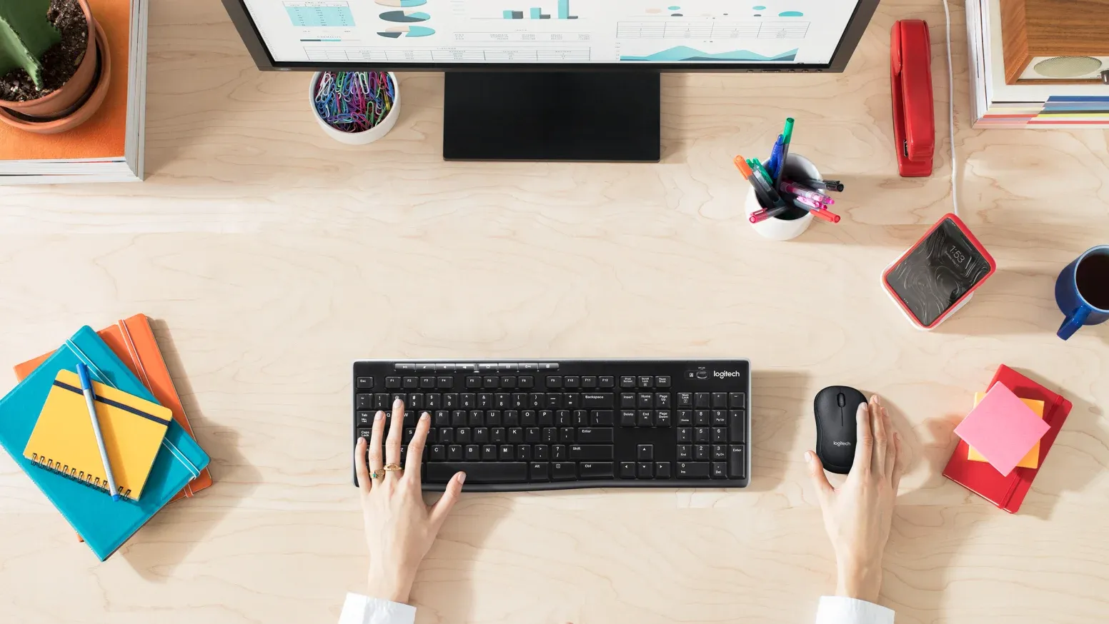 کیبورد بی سیم لاجیتک مدل k270 logitech