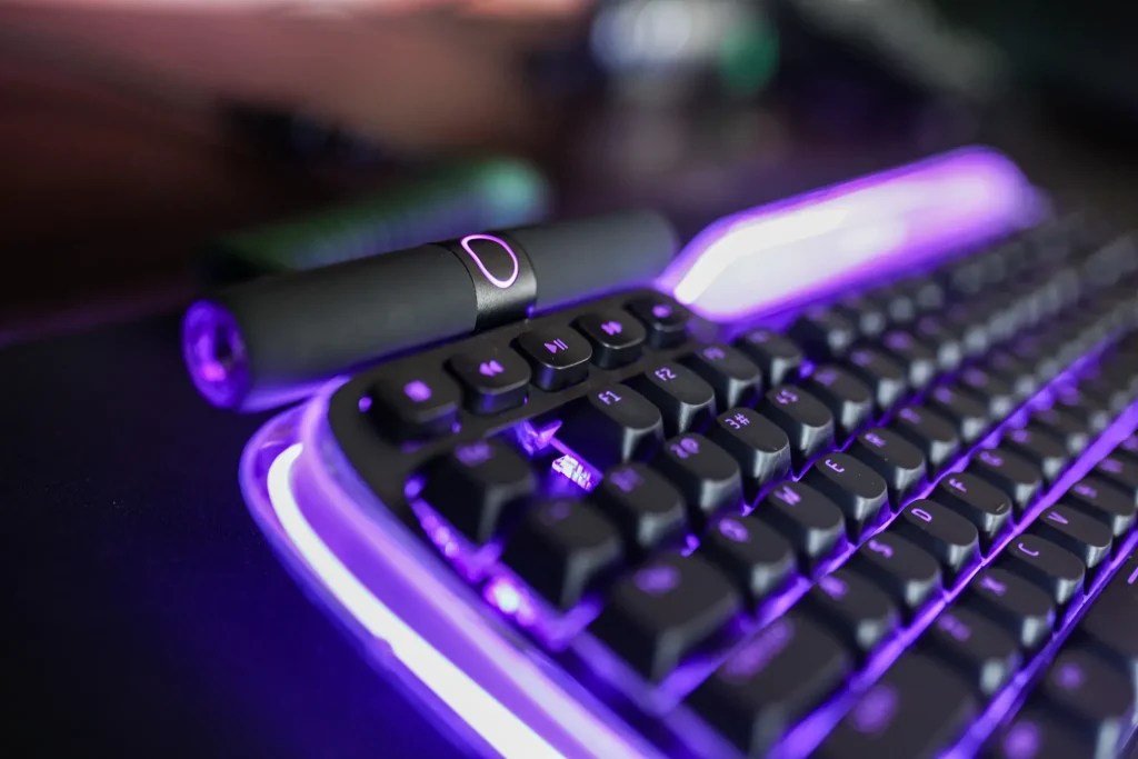 کیبورد مکانیکی با سیم هایت مدل Keeb TKL